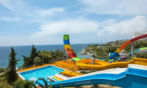 هتل اوتیوم سی لایت ریزورت کوش آداسی